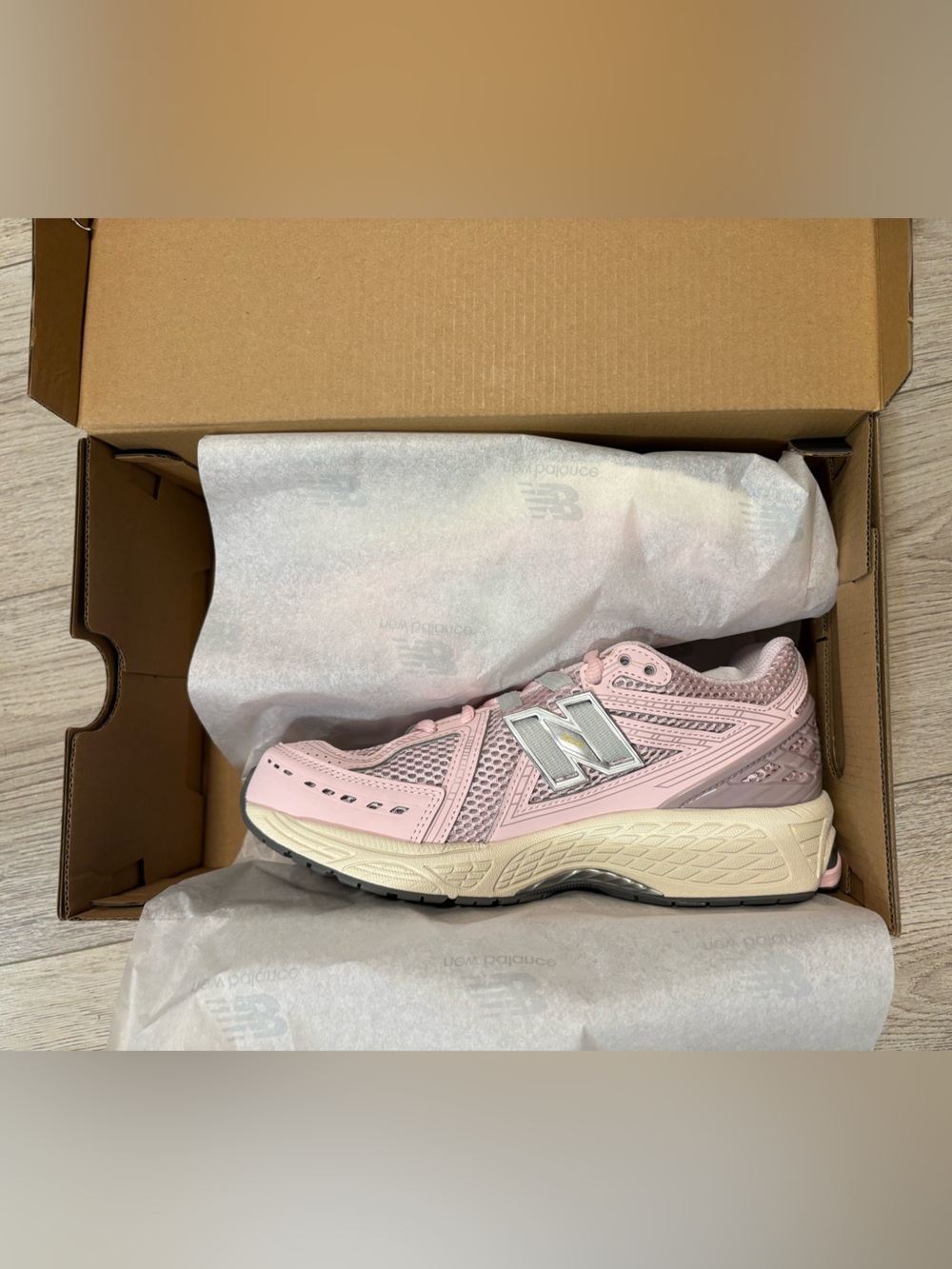 New Balance 1906R Pink& Gray Athletic Sneakers Size 7W/5.5Y LaceRoseSugarIceWine